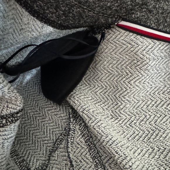 Tommy Hilfiger Jacket - Picture 9 of 9